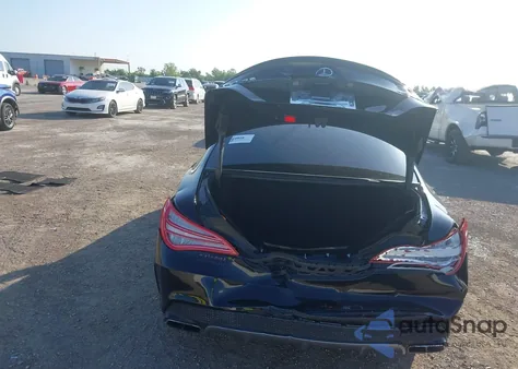 2014 Mercedes-Benz Cla 45 Amg 4Matic z USA, uszkodzony, nr VIN WDDSJ5CB5EN100210